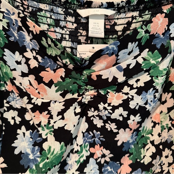 H&M Floral Puff Sleeve Blouse - Picture 6 of 7